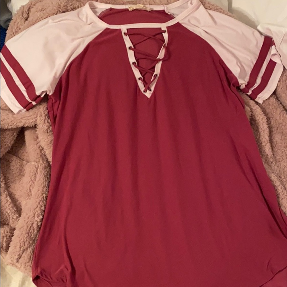 Woman’s baseball type shirt 2X pre-loved gently